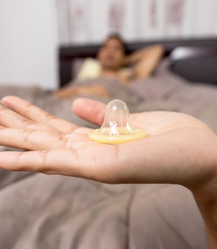 Jak włożyć prezerwatywę – poradnik