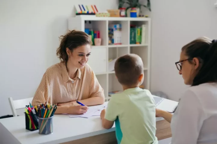 Jak psycholog dziecięcy może pomóc dziecku z ADHD?