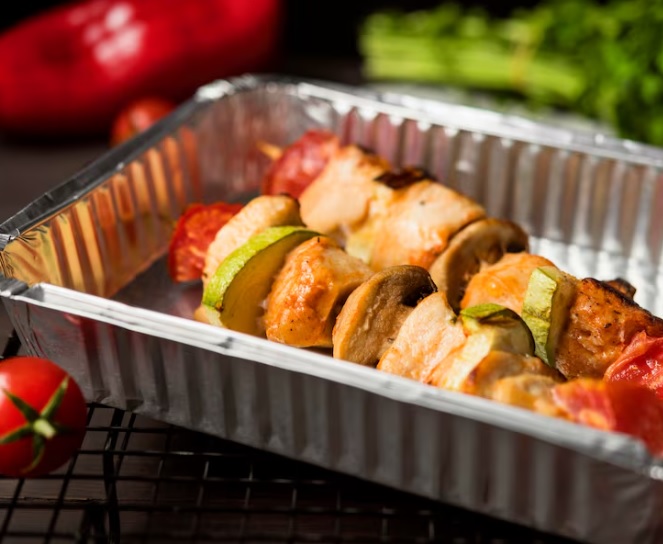 Jak wybrać odpowiednią foremkę aluminiową do gastronomii?